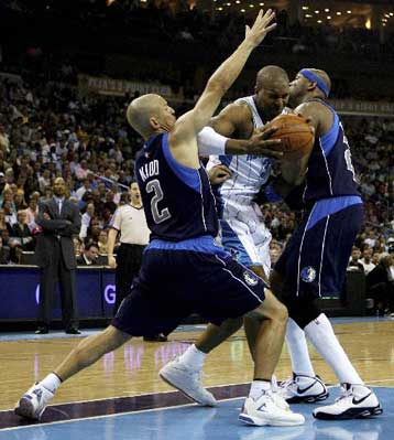 Εκτη σερί νίκη για τους Χόρνετς