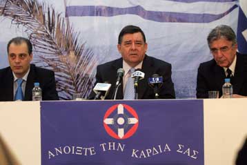 Εξηγήσεις για το «ναι» στον Καραμανλή έδωσε ο Γ.Καρατζαφέρης