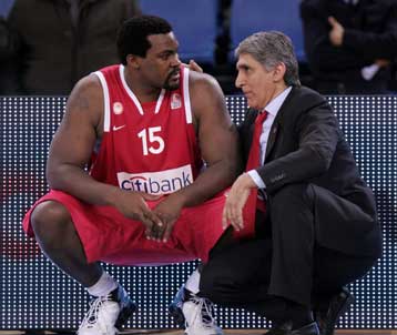 Απολογήθηκε ο «Σόφο», τιμωρία μιας αγωνιστικής και πρόστιμο στον Ολυμπιακό