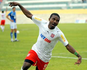 «Έφυγε» σε ηλικία 33 ετών ο Καμερουνέζος Έντι Ουμ