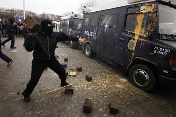 Αντι-ισραηλινή διαδήλωση, επεισόδια και συλλήψεις στο Μάλμε της Σουηδίας