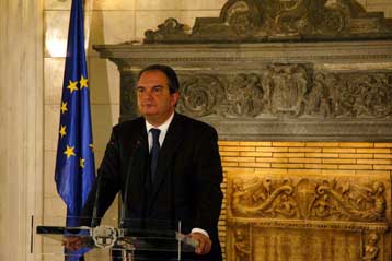 Νέα διάσταση στα σενάρια για τις εκλογές δίνει η «συνεννόηση» της ΝΔ με ΛΑΟΣ