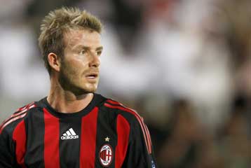 Στη Μίλαν ως τον Ιούλιο θα παραμείνει ο Μπέκαμ