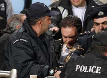 Πιθανή η αποχώρηση του Μαντζουράκη, κλίμα αισιοδοξίας στον Λεβαδειακό