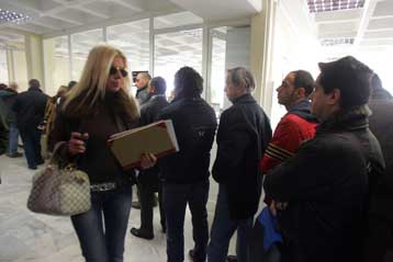 Και ειδική φορολόγηση επιδομάτων στο Δημόσιο εξετάζει το υπουργείο Οικονομικών