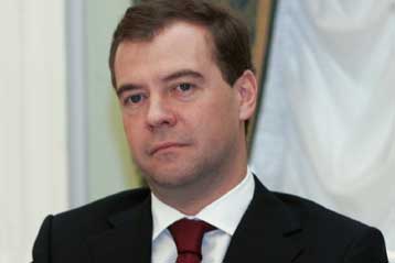 «Απολύτως θετικά τα μηνύματα που λαμβάνω από τον Ομπάμα», λέει ο Μεντβέντεφ