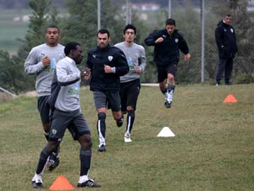 Ο Σάντος δίνει ευκαιρίες στους αναπληρωματικούς του