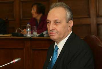 Τον Ευ.Μπασιάκο «δείχνει» τέως στέλεχος του υπουργείου για το Βατοπαίδι