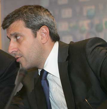 Ψυχραιμία ζητά ο Πηλαδάκης εν όψει ΠΑΟΚ, τέλη Απριλίου αρχίζει η κατασκευή του γηπέδου