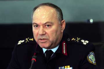 Σε διαθεσιμότητα τέσσερις αξιωματικοί της ΕΛ.ΑΣ. για την λίστα των 82 πιθανών στόχων