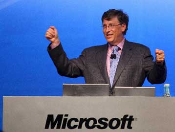 Ο Μπιλ Γκέιτς είναι -και πάλι- ο πλουσιότερος άνθρωπος του πλανήτη