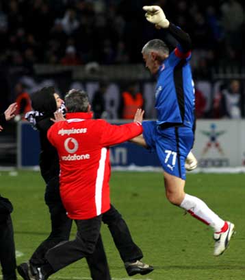 Αθώος ο Νικοπολίδης, στα… μαλακά ο ΠΑΟΚ με βαρύ πρόστιμο