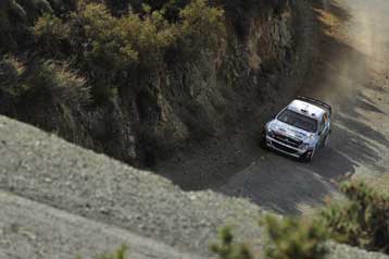 Με τη λάμψη του Σάκη Ρουβά ξεκίνησε το ράλι της Κύπρου