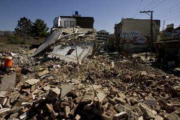 Πολύνεκρη επίθεση από αμερικανικά μη επανδρωμένα αεροσκάφη στο Πακιστάν