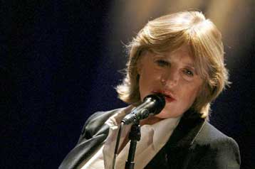 Στη μεγάλη οθόνη η ζωή της ιέρειας της ροκ Μάριαν Φέιθφουλ