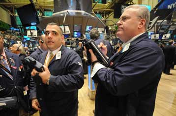 Ενισχύθηκαν οι αγορές σε ΗΠΑ και Ευρώπη, διατηρώντας τα κέρδη τους