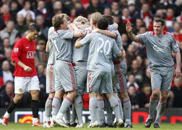 Η Λίβερπουλ διέσυρε τη Γιουνάιτεντ στο Θέατρο των… εφιαλτών