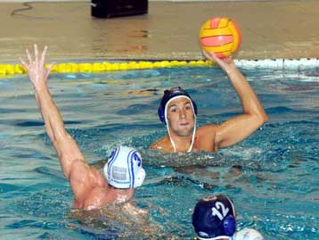 Ολυμπιακός 7.000 καρατίων, εξακολουθούν να παλεύουν Εθνικός και Χανιά