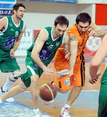 Με νίκες προχώρησαν Δάφνη, Περιστέρι και Ηλυσιακός