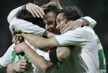 Εντυπωσιακή η Βέρντερ, κρατήθηκε στη δεύτερη θέση το Αμβούργο