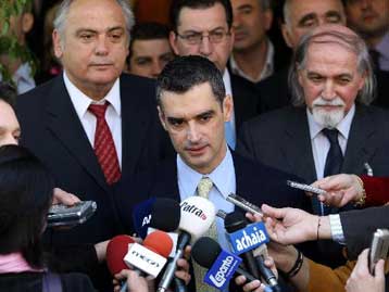 Περικοπή μετεγγραφών και αλλαγές στο σύστημα της βάσης του «10» μελετά το υπ.Παιδείας