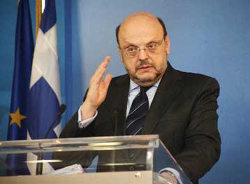 Καμία συνεργασία «με τα άκρα» και διά στόματος Ευάγγελου Αντώναρου