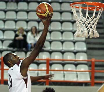 Ανοιξαν οι πόρτες της Λάρισας για Κόμματο και Μεχία