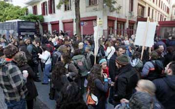 Υπερψηφίστηκε από ΝΔ και ΠΑΣΟΚ η τροπολογία για τους συμβασιούχους του ΥΠΠΟ