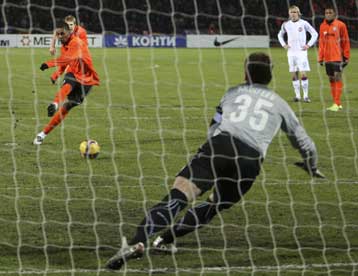 Στους «8» Αμβούργο, Μάντσεστερ Σίτι, Ντιναμό Κιέβου, Σαχτάρ, ΠΣΖ και Ουντινέζε