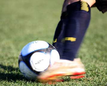 Ντέρμπι στη Νεάπολη για τη «μάχη» της ανόδου