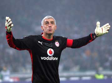 Νικοπολίδης υπέρ Βαλβέρδε και… δικής του παραμονής