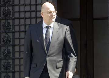 Αντίθετοι οι δικηγόροι στις διατάξεις για την κουκούλα και την περιύβριση Αρχής