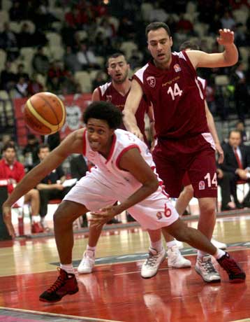 Ο Ολυμπιακός έτρεχε με… 100 κόντρα στην ΑΕΛ και έστειλε… μήνυμα στη «Βασίλισσα»