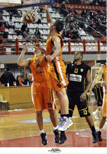 Νίκη παραμονής της Ολύμπιας επί της ΑΕΚ με 82-77 στην παράταση