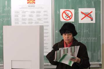 Κάλπες στην ΠΓΔΜ για προεδρικές και δημοτικές εκλογές