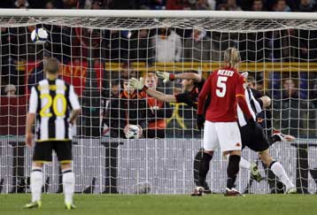 Καταποντίστηκαν οι «Ρωμαίοι», εντυπωσιακή η Γιουβέντους