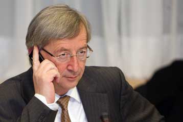 Αυστηρή προειδοποίηση Γιούνκερ προς την Ελλάδα για δημοσιονομική εξυγίανση