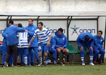 Με «χρυσό» σκόρερ τον τερματοφύλακα, ο Εθνικός πανηγύρισε τη «σωτηρία» του