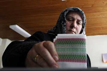 Στο δεύτερο γύρο των εκλογών η ανάδειξη του νέου προέδρου στην ΠΓΔΜ