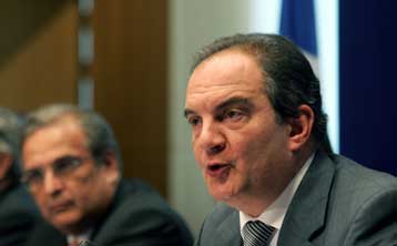 Αντιδράσεις για το πρωθυπουργικό «πράσινο φως» στην ελαστικοποίηση του ωραρίου