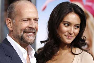 Παντρεύτηκε ο Μπρους Γουίλις, προετοιμάζεται και ο Χάρισον Φορντ!