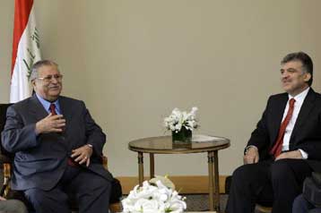 Να αφοπλιστεί ή να φύγει από τη χώρα, λέει στο PKK ο Ιρακινός πρόεδρος