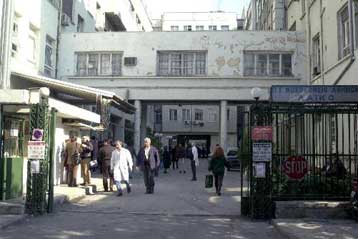 Ένοπλη ληστεία σε υποκατάστημα τράπεζας στο Λαϊκό Νοσοκομείο