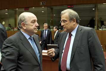 Πέντε χρόνια αυστηρής δημοσιονομικής πειθαρχίας ζητούν οι Βρυξέλλες