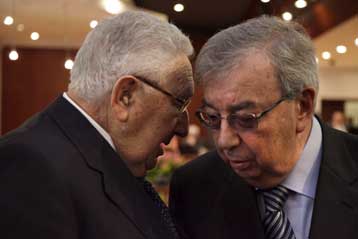 Συνάντηση Ομπάμα με Γκορμπατσόφ στο πλαίσιο της επαναπροσέγγισης ΗΠΑ – Ρωσίας