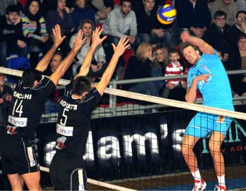 Ώρα πλέι οφ στην Α1 ανδρών του βόλεϊ, η μάχη της 3ης θέσης κλέβει την παράσταση