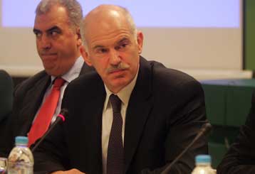 Συμβούλους σε θέματα κοινωνικής πολιτικής και εργασιακά ανακοίνωσε ο Γ.Παπανδρέου