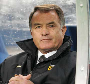 «Δανεισμένους» και Νέους δοκίμασε ο Μπάγεβιτς