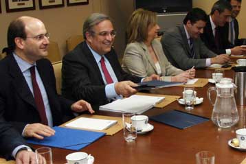 Πρόγραμμα νέων αποκρατικοποιήσεων καταρτίζει η κυβέρνηση