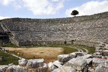 Επαναλαμβάνονται από την 1η Απριλίου οι εργασίες στο θέατρο της Δωδώνης